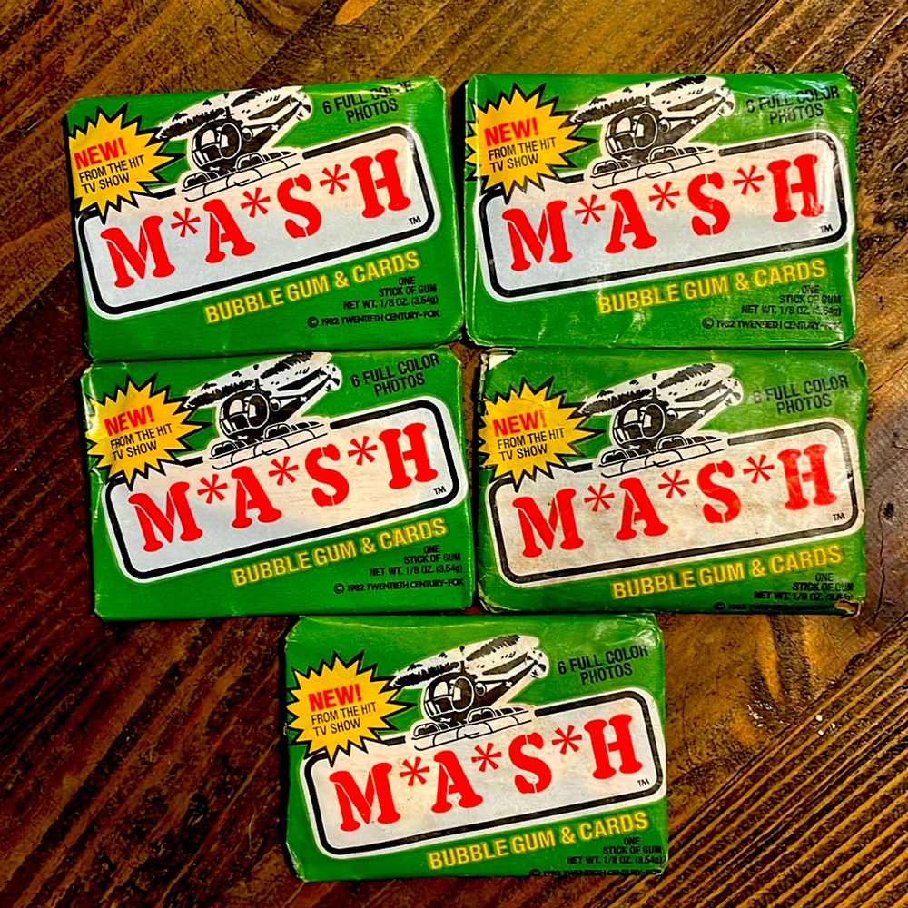 5 MASH trading cards. New in packaging.